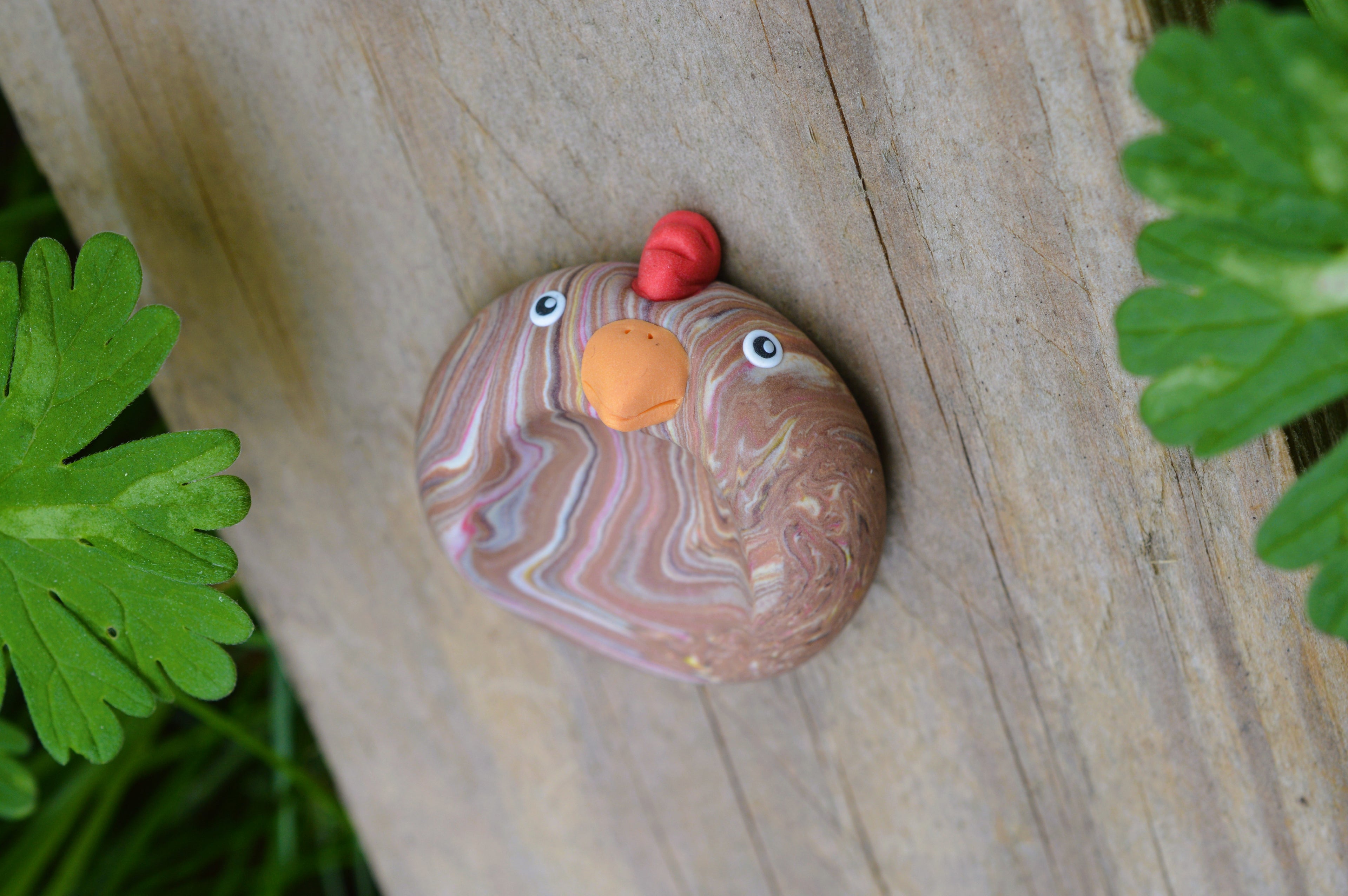 Worry Stone Haushuhn