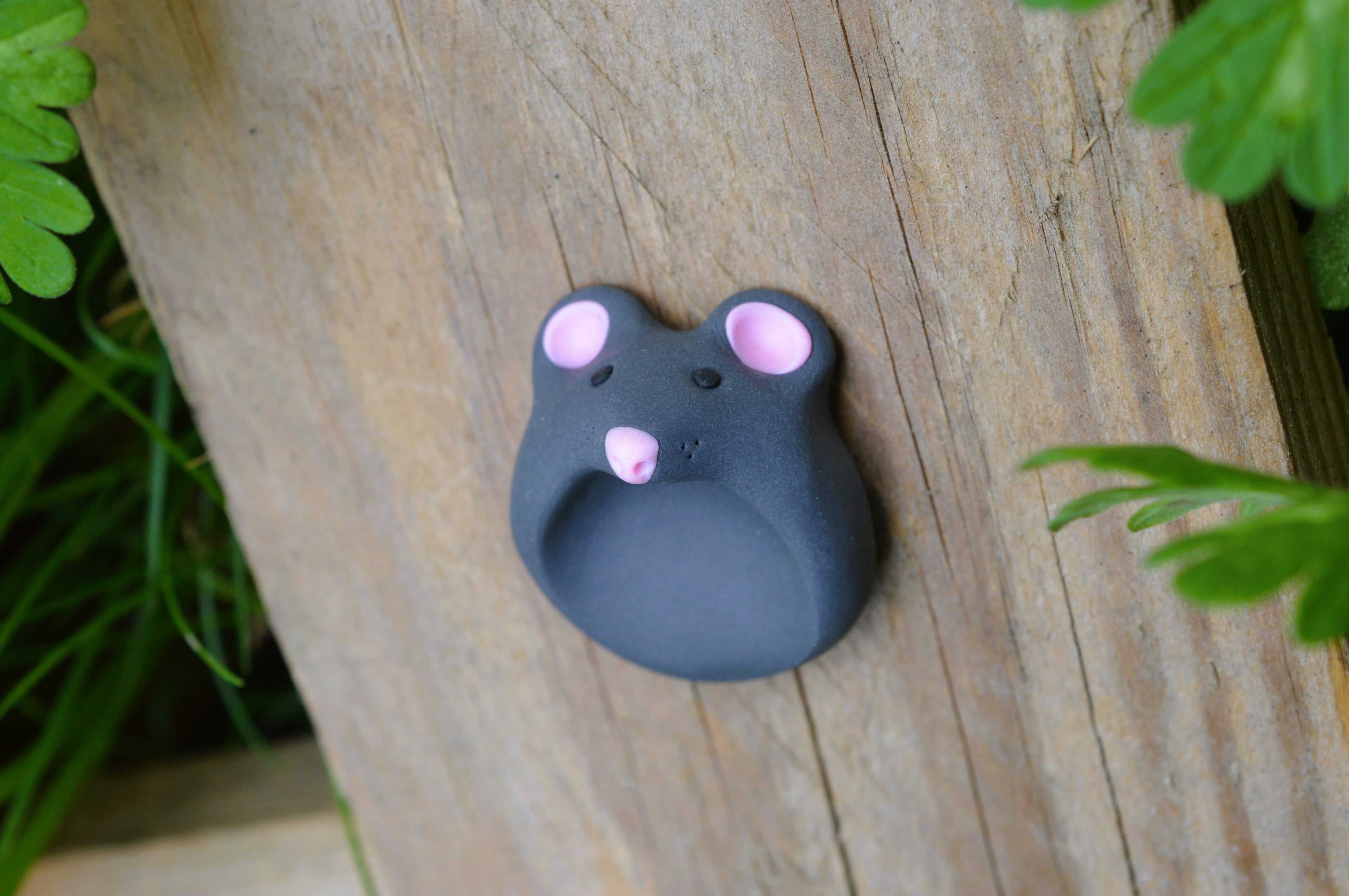 Worry Stone Hausmaus