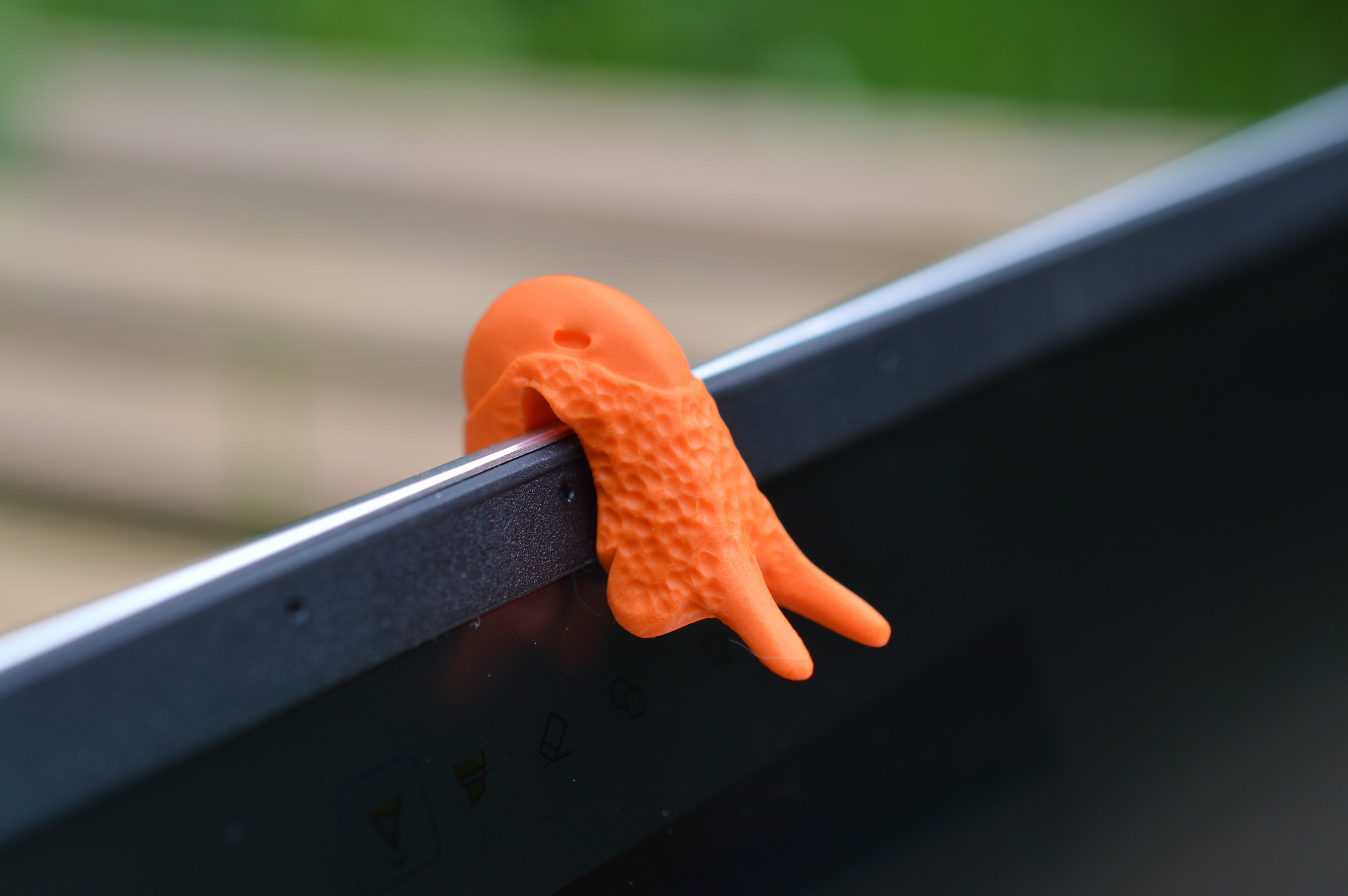 Laptop Slug orange